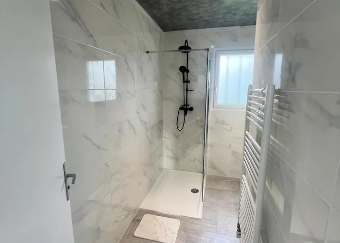 Des Passants * Tourville-sur-Arques